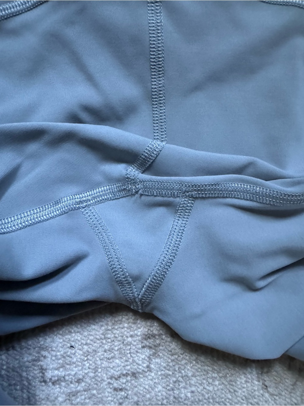 Lululemon Power Thru High-Rise Tight 25" - Size 4 - Picture 5 of 8